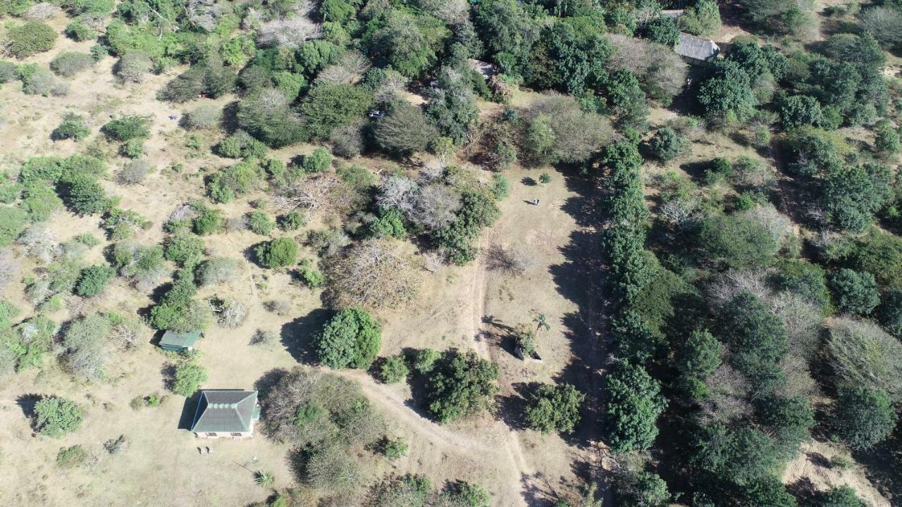 הוילה שלושלואי We Bushcamp & Horse Safaris מראה חיצוני תמונה